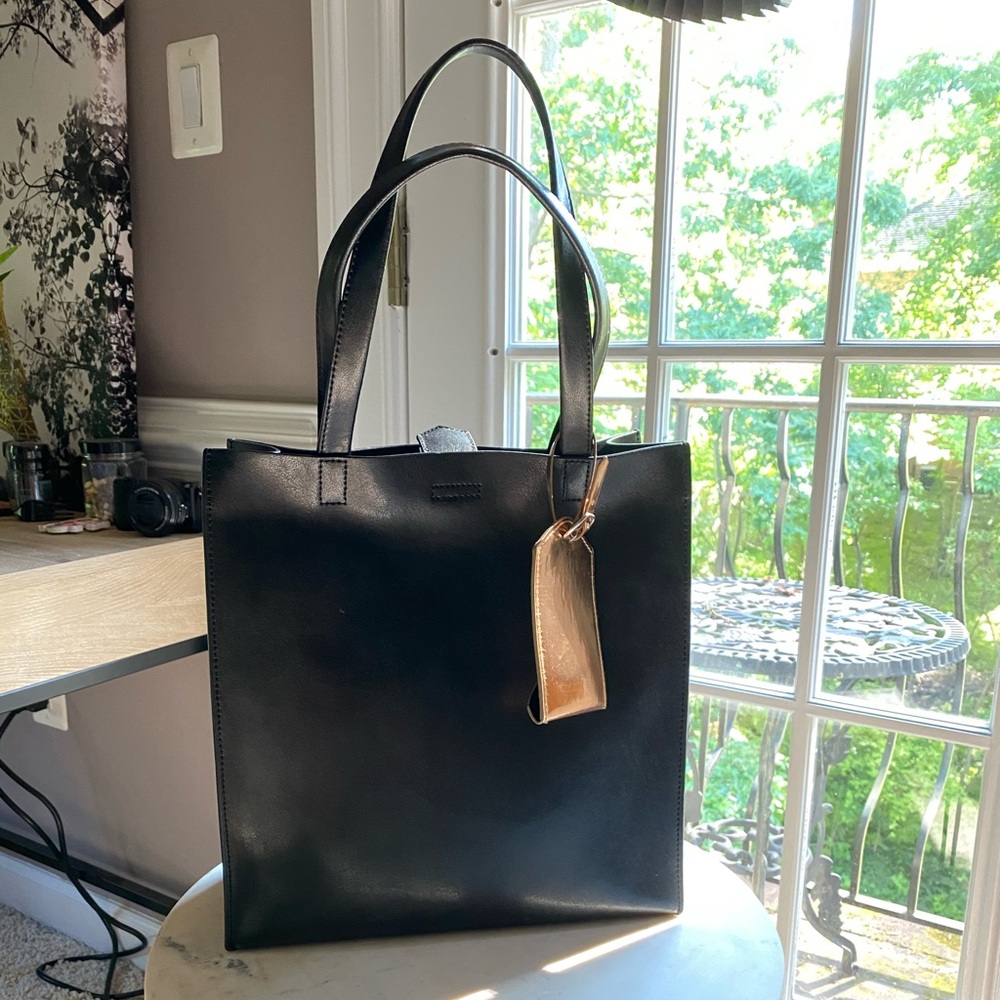 Black Banana Republic Handbag
